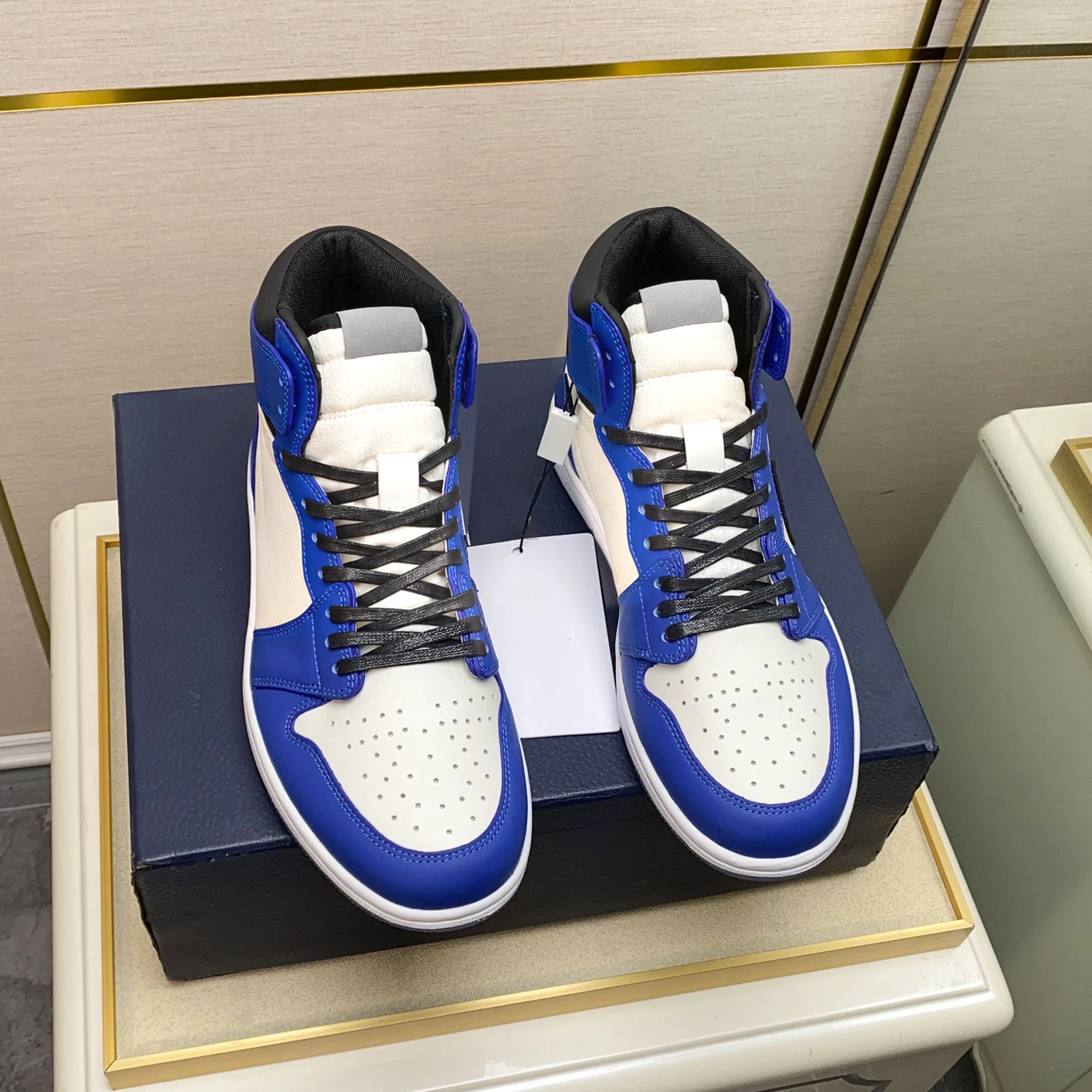 AJ1 High · P104 view 3
