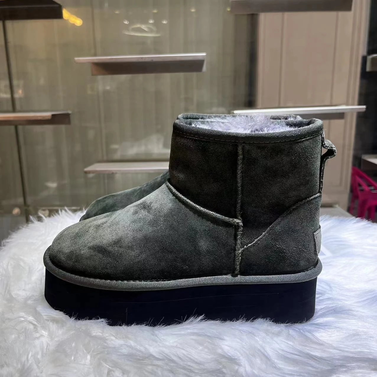 Classic Mini Platform · P111 view 8